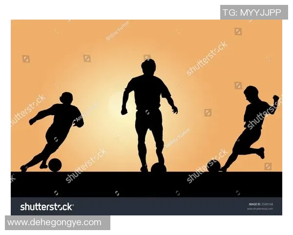 在阳光下描绘梦想的轮廓写生足球架的艺术之旅 在阳光下描绘梦想的轮廓写生足球架的艺术之旅